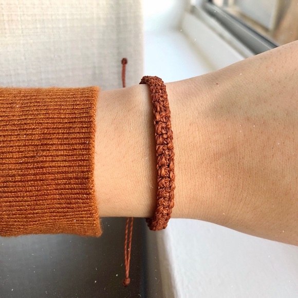 Old Copper Square-knot Macrame Bracelet - Picture 2 of 3